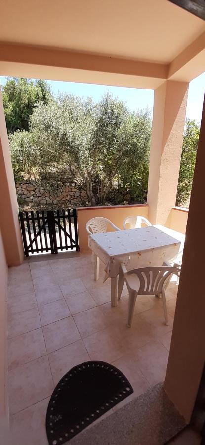 Casa Vacanza Costa Rossa Vista Mare Trinità dʼAgultu Exteriör bild