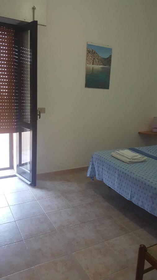 Casa Vacanza Costa Rossa Vista Mare Trinità dʼAgultu Exteriör bild